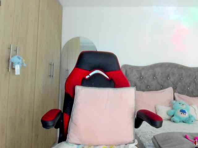 MiaAdams