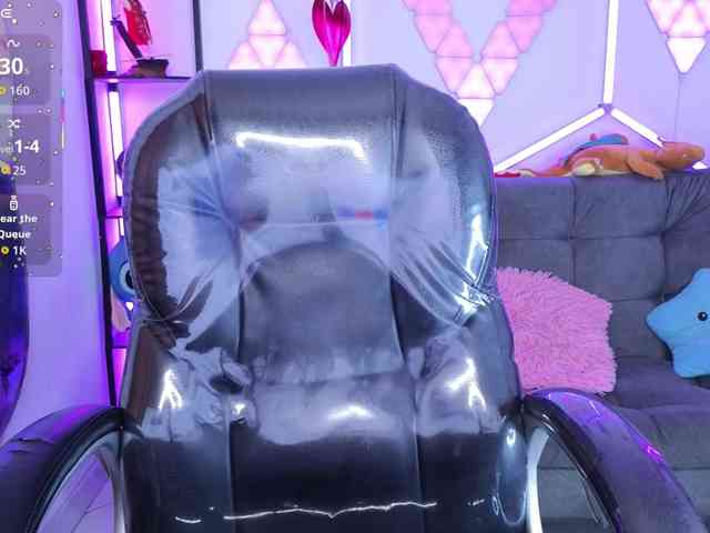 MiaAdams webcam