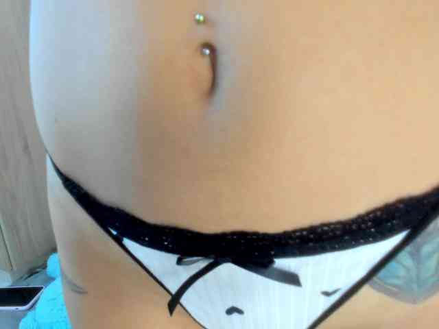 MiaAdams webcam