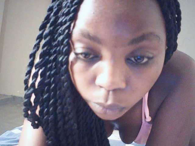 Malaika-Nior's BongaCams show and profile