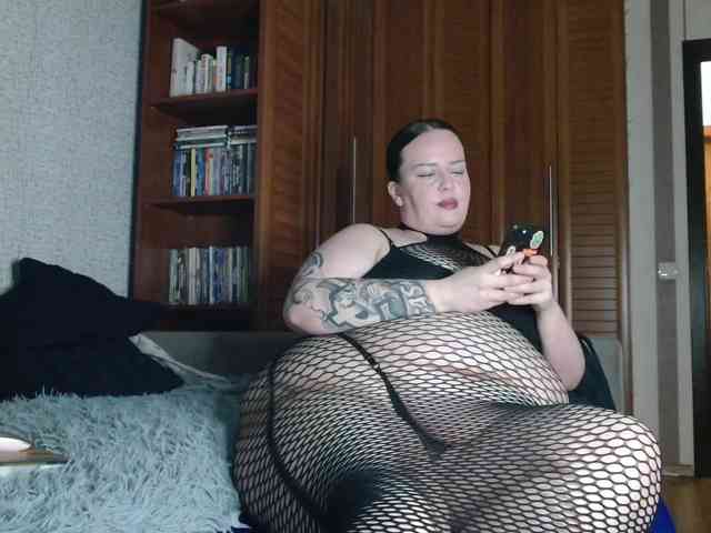 KatyushaBelly webcam