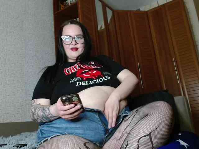 KatyushaBelly webcam