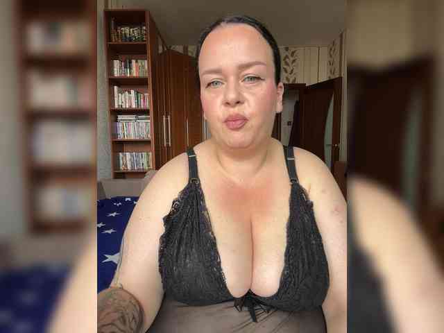 KatyushaBelly webcam
