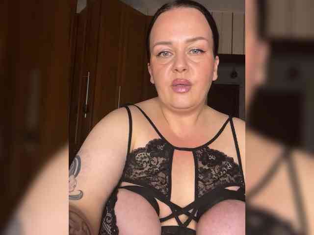 KatyushaBelly webcam