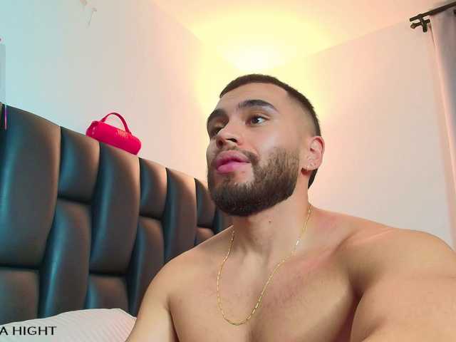 ThiagoHunk live cam