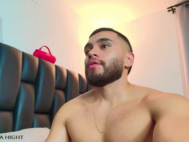 ThiagoHunk live cam