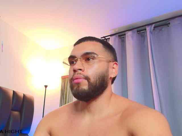 ThiagoHunk Sex Cam Show