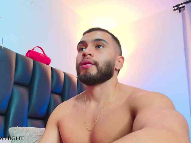 ThiagoHunk Live Webcam on BongaCams