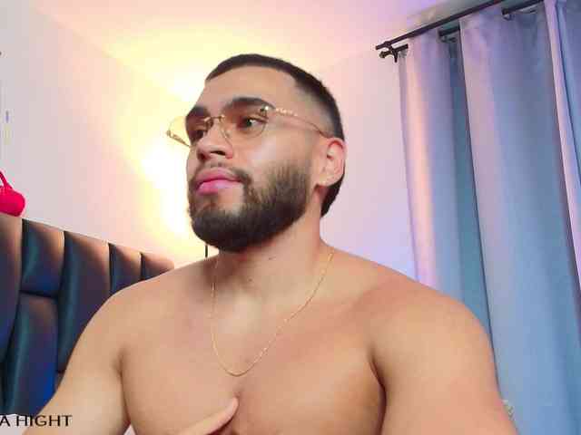 ThiagoHunk Sex Cam Show