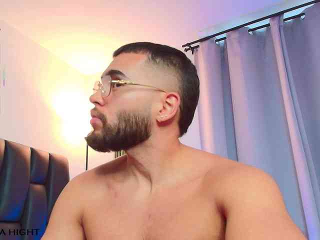 ThiagoHunk Sex Cam Show