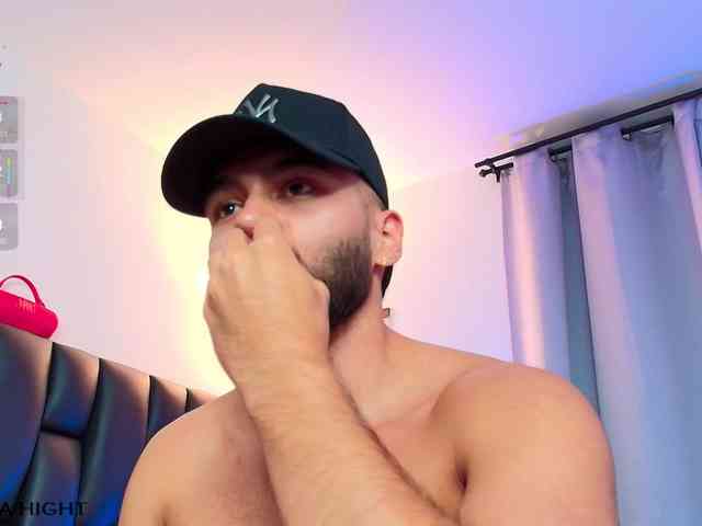 ThiagoHunk Sex Cam Show