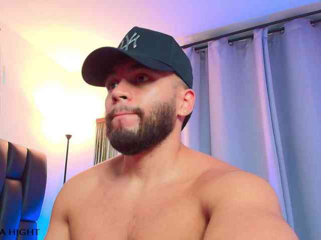 ThiagoHunk Sex Cam Show