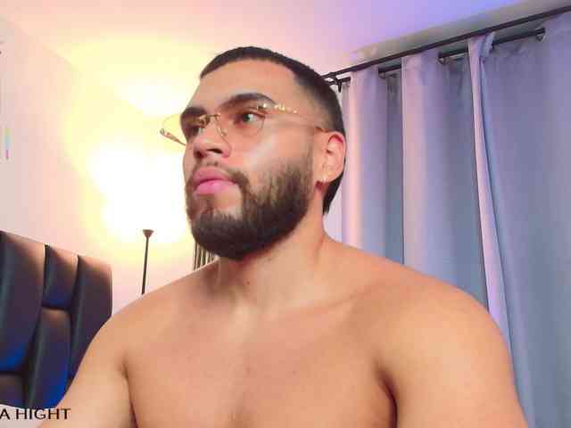 ThiagoHunk Sex Cam Show