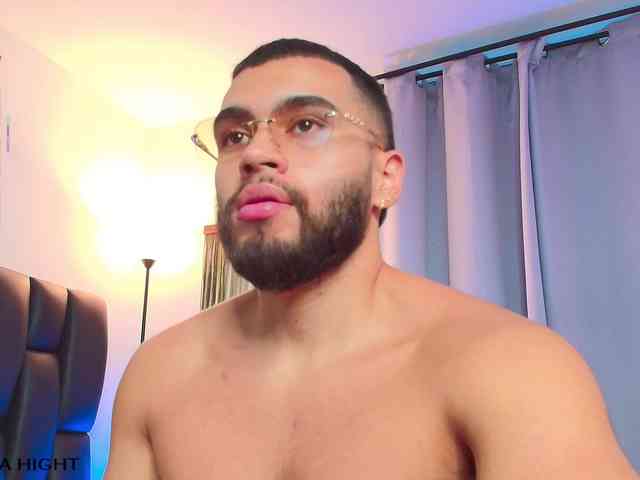 ThiagoHunk Sex Cam Show