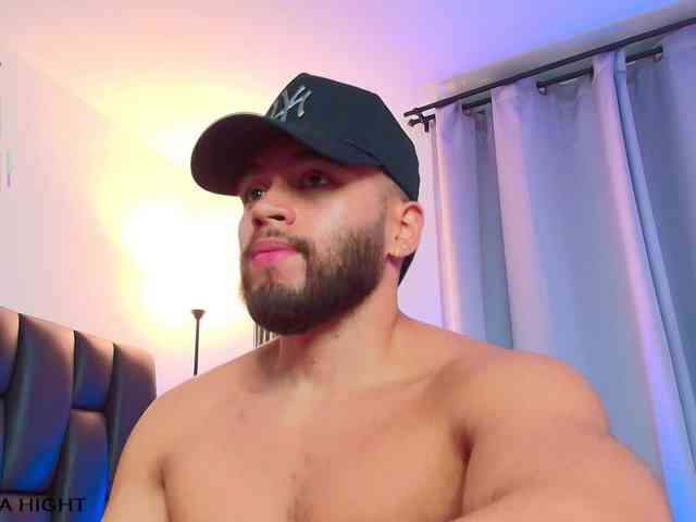 ThiagoHunk Sex Cam Show