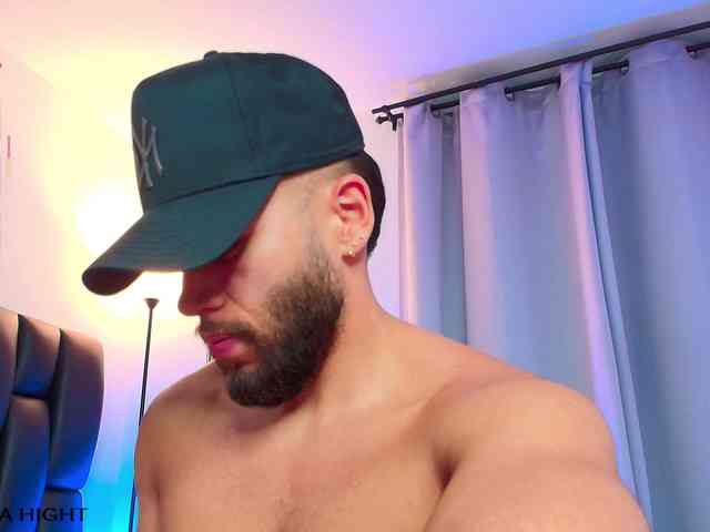 ThiagoHunk Sex Cam Show