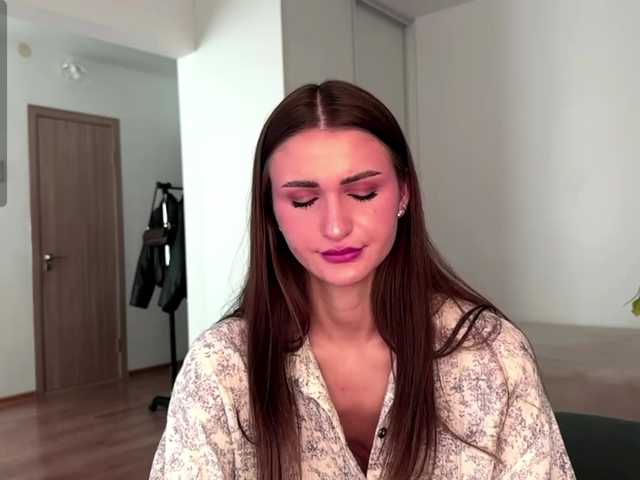 LauraMondella live cam on BongaCams