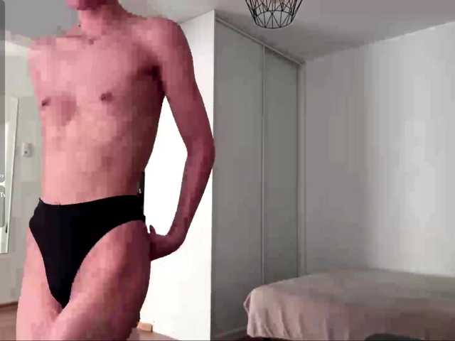 LauraMondella live cam on BongaCams
