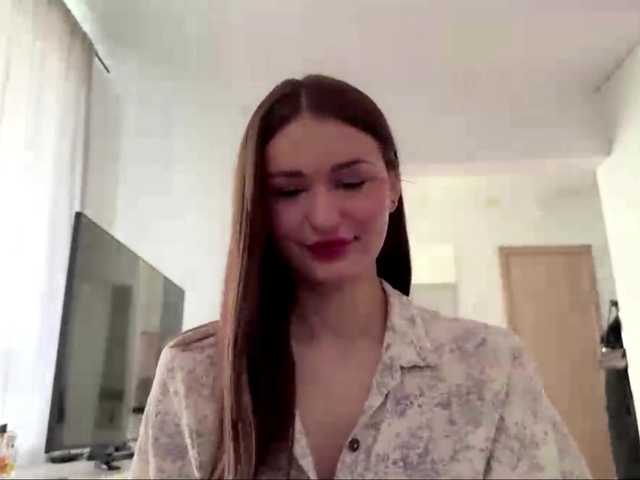  LauraMondella chat room