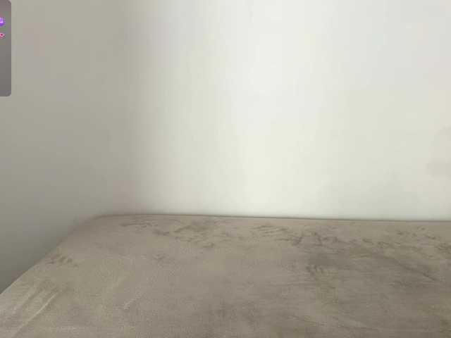LauraMondella live cam on BongaCams