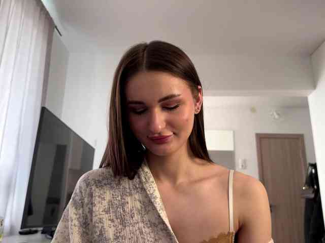 LauraMondella webcam