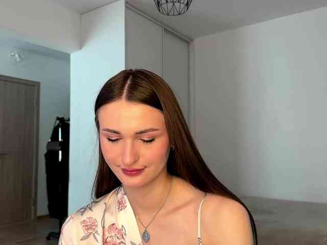 LauraMondella webcam