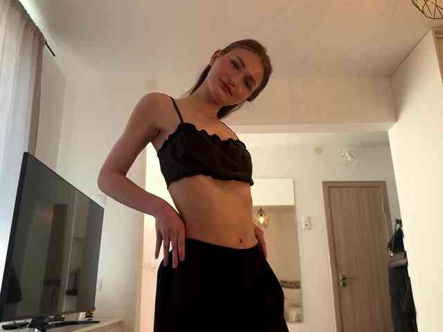 LauraMondella webcam