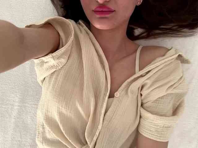 LauraMondella webcam