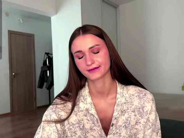 LauraMondella webcam