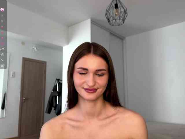 LauraMondella webcam
