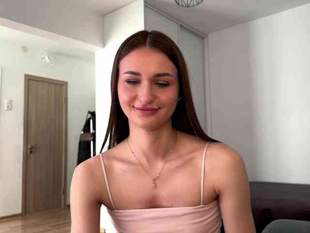LauraMondella webcam