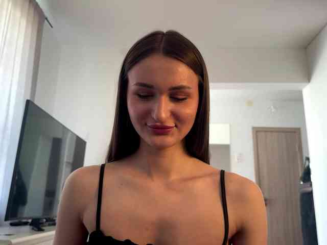 LauraMondella webcam