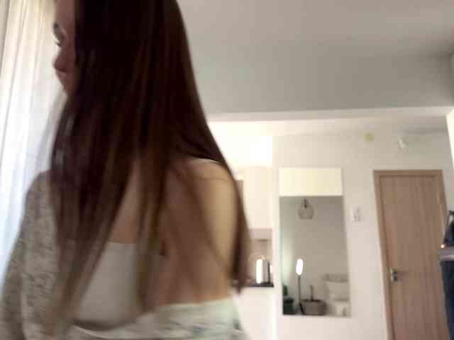 LauraMondella webcam