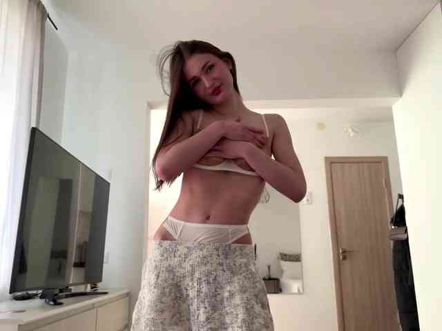 LauraMondella webcam