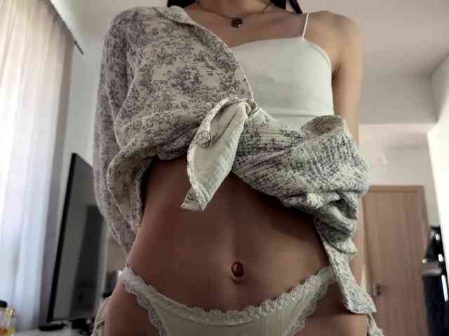 LauraMondella webcam