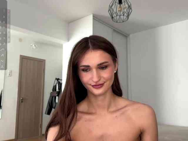 LauraMondella webcam