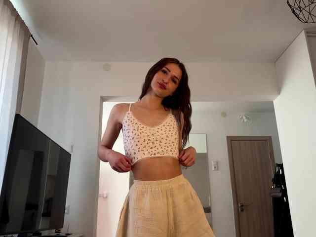 LauraMondella webcam