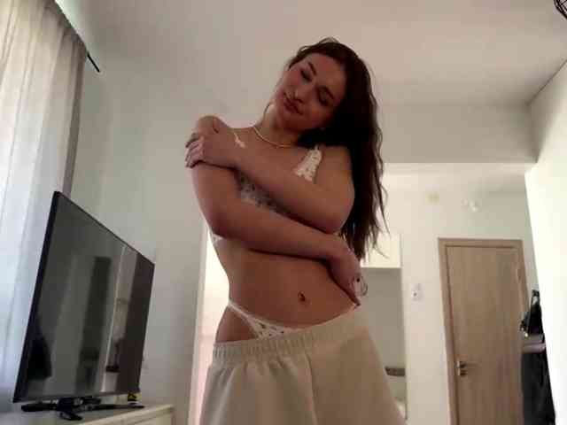 LauraMondella webcam