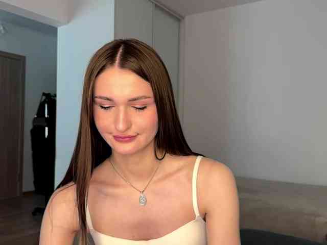Модель: LauraMondella