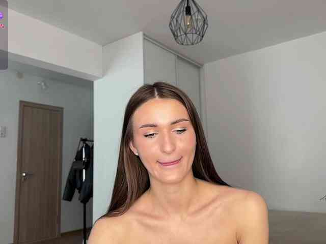 LauraMondella webcam