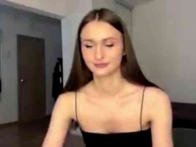 LauraMondella webcam
