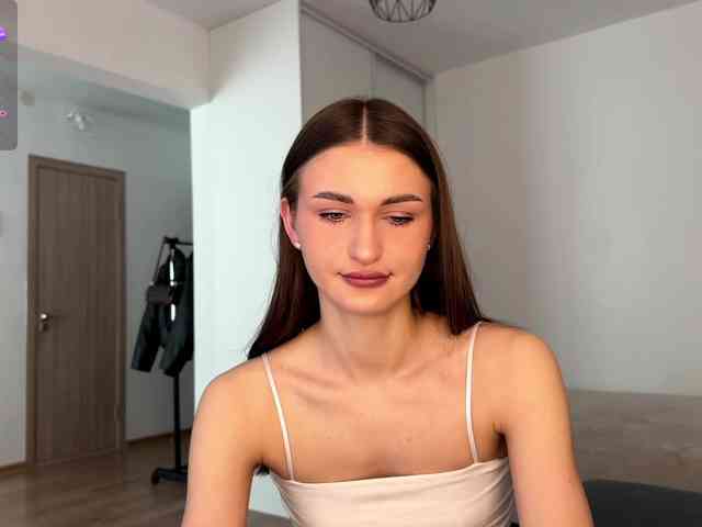 LauraMondella webcam