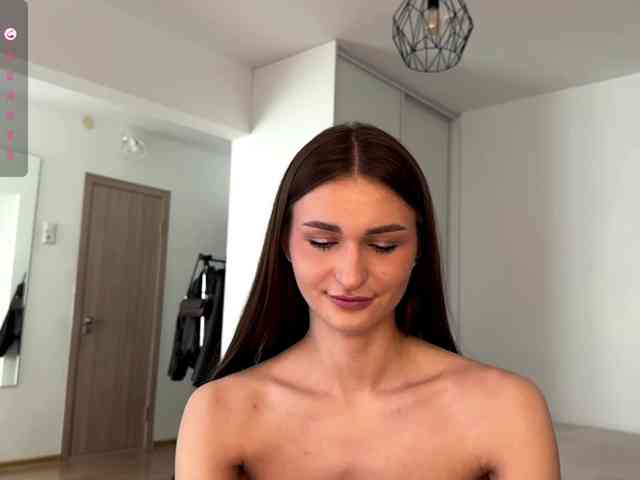 LauraMondella webcam