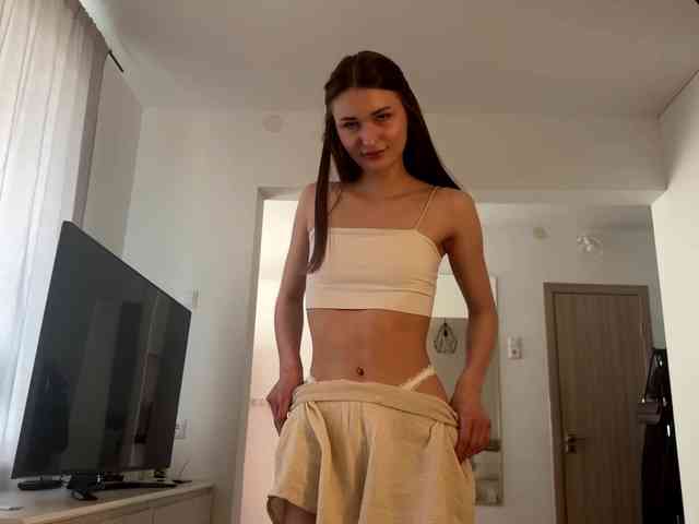 LauraMondella webcam