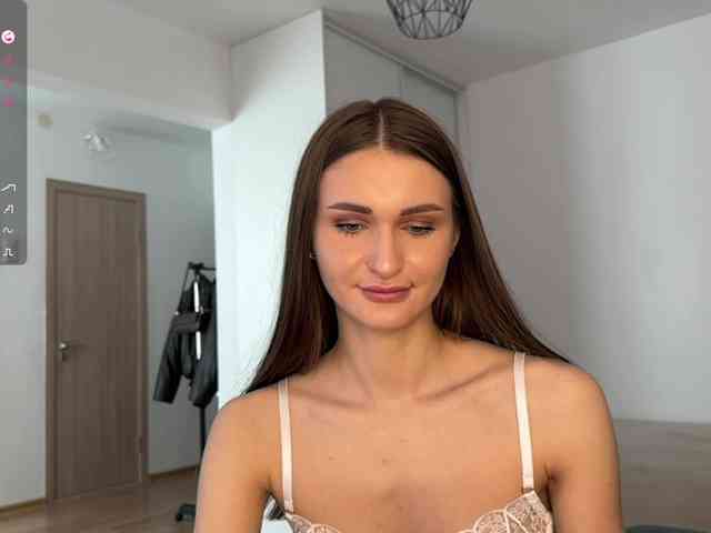 LauraMondella webcam