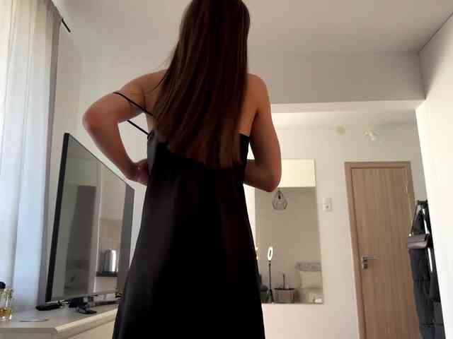 LauraMondella webcam