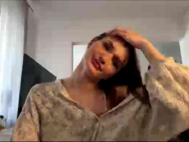 LauraMondella webcam