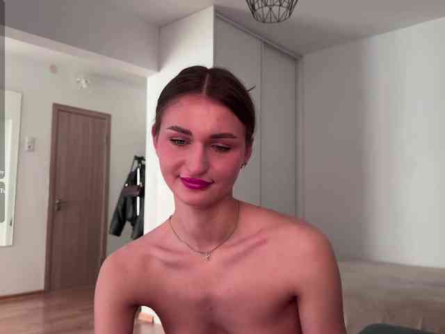 LauraMondella webcam
