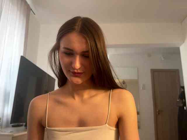 LauraMondella webcam