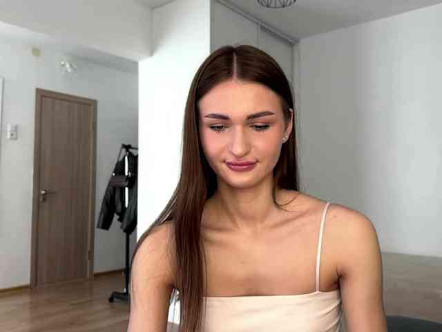 LauraMondella webcam